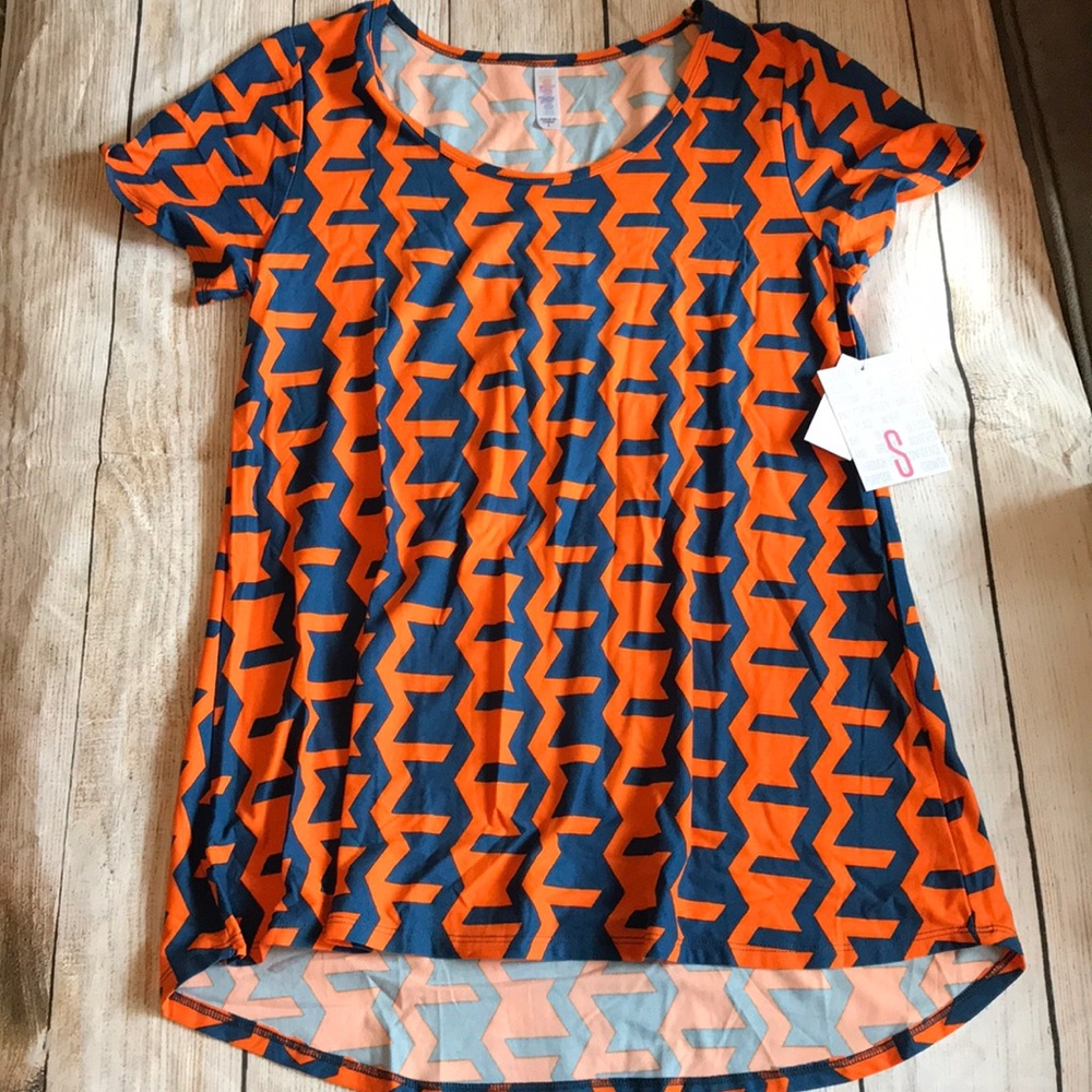 Lularoe classic Tee